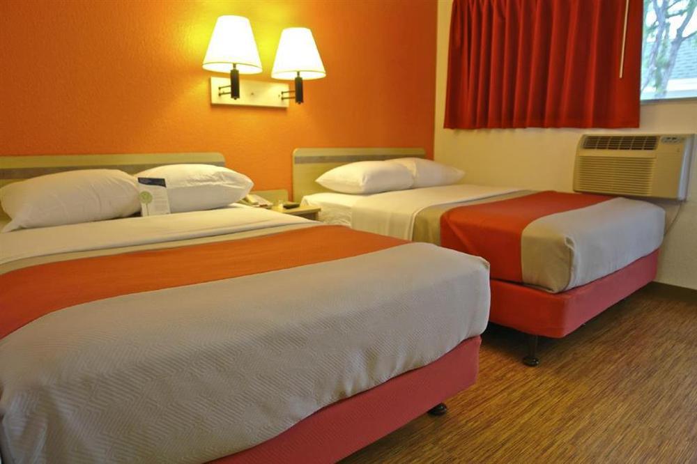 Motel 6-Wheat Ridge, Co - West - Denver North Room photo